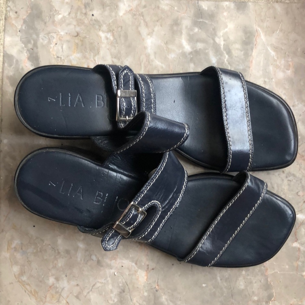 Loa Bijou Navy Sandals size 7